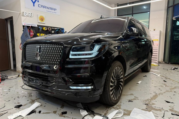 2019 Lincoln Navigator с пробегом 165 000 км