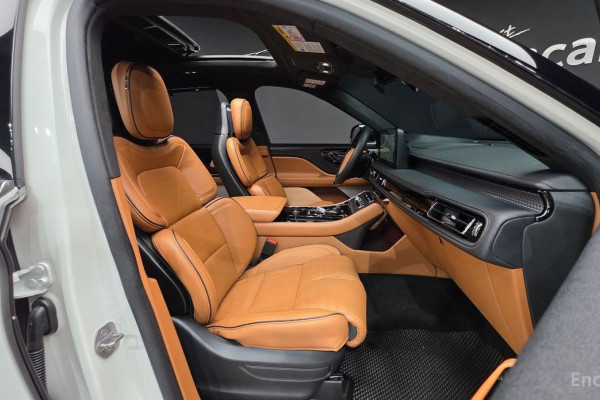 2025 Lincoln Aviator с пробегом 7 758 км