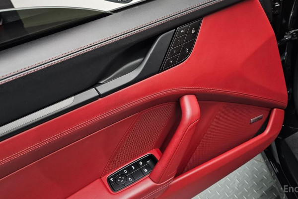 2022 Porsche 911 с пробегом 44 240 км