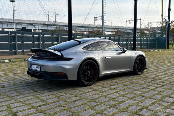 2025 Porsche 911 с пробегом 2 550 км
