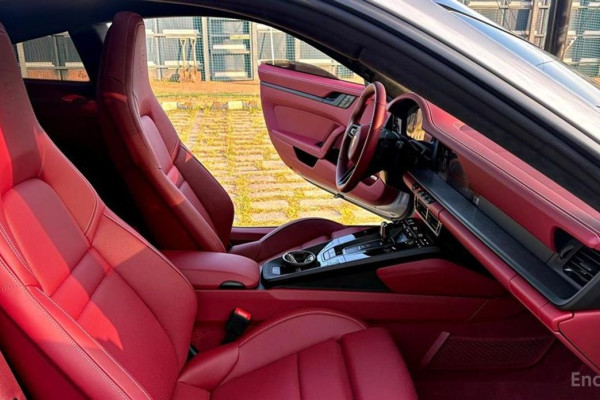 2025 Porsche 911 с пробегом 2 550 км