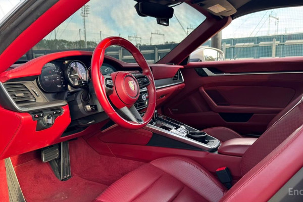 2020 Porsche 911 с пробегом 49 550 км