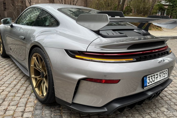 2026 Porsche 911 GT3 с пробегом 27 км