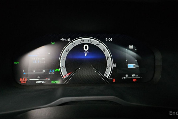 2024 Toyota RAV4 с пробегом 20 490 км