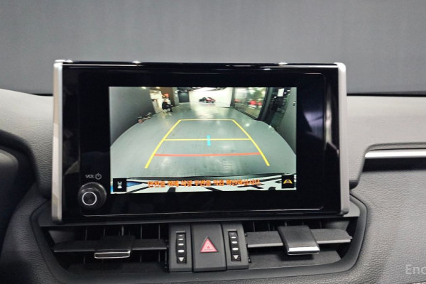 2024 Toyota RAV4 с пробегом 20 490 км