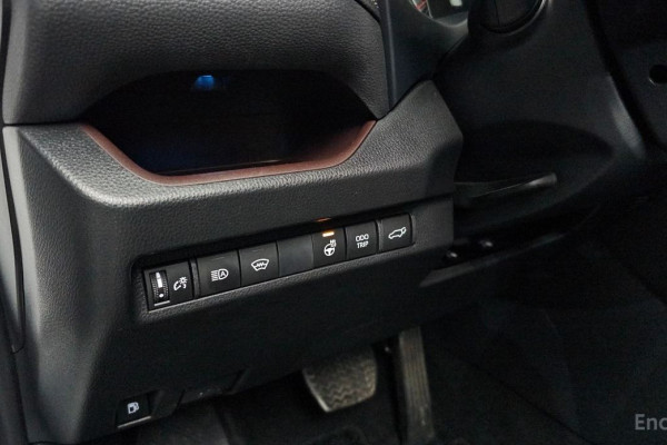 2024 Toyota RAV4 с пробегом 20 490 км