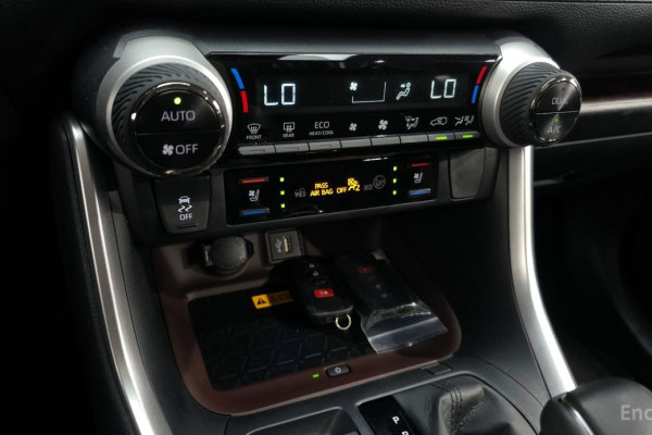 2023 Toyota RAV4 с пробегом 18 183 км