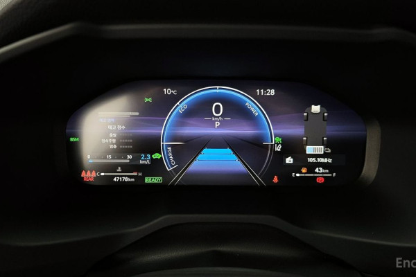 2023 Toyota RAV4 с пробегом 47 178 км