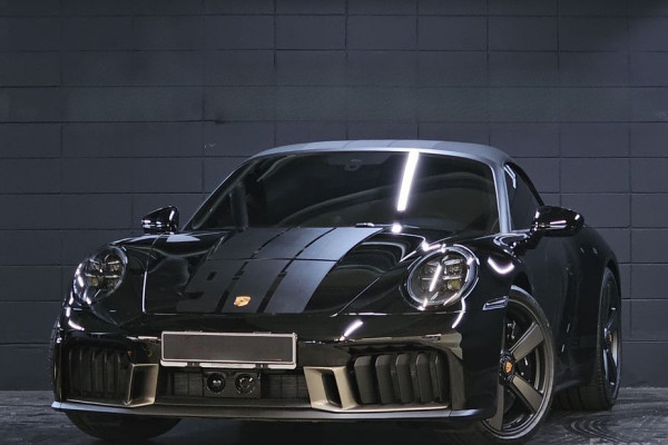 2025 Porsche 911 с пробегом 50 км