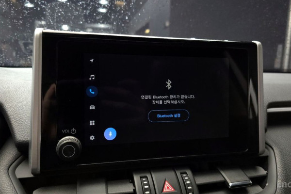 2023 Toyota RAV4 с пробегом 3 863 км