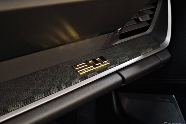 2025 Porsche 911 с пробегом 50 км