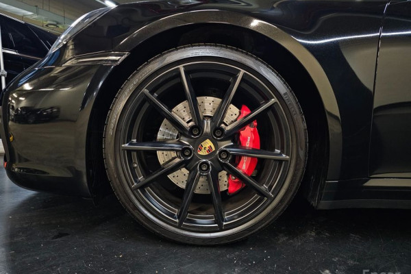 2020 Porsche 911 с пробегом 34 600 км