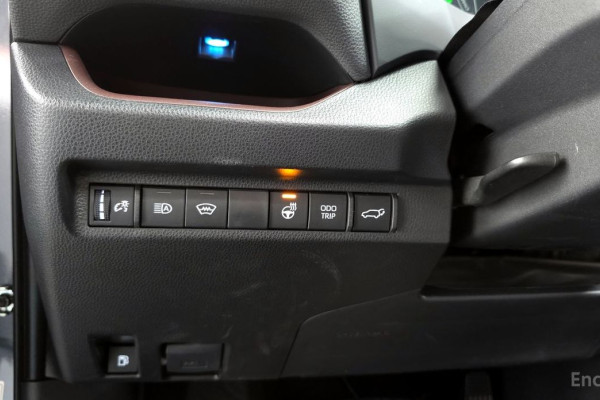 2024 Toyota RAV4 с пробегом 15 203 км