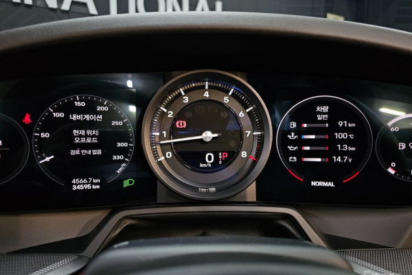 2020 Porsche 911 с пробегом 34 600 км