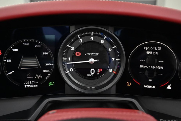 2024 Porsche 911 с пробегом 17 250 км