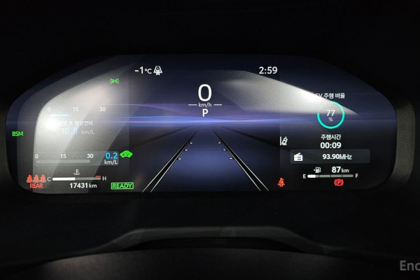 2024 Toyota RAV4 с пробегом 17 431 км