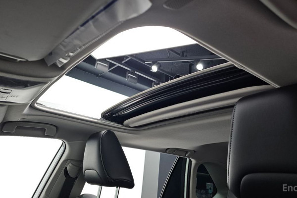 2024 Toyota RAV4 с пробегом 17 431 км