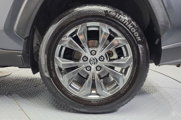 2022 Toyota RAV4 с пробегом 80 053 км