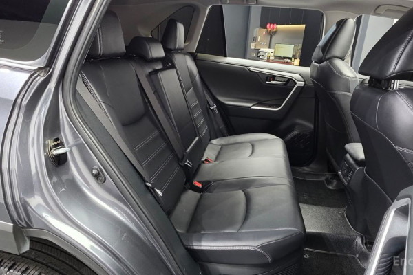 2022 Toyota RAV4 с пробегом 80 053 км