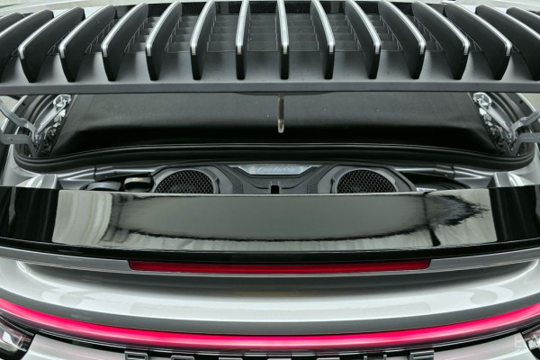 2022 Porsche 911 с пробегом 29 298 км