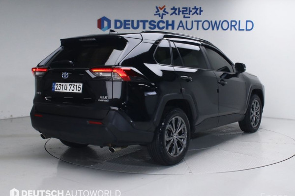 2022 Toyota RAV4 с пробегом 57 315 км