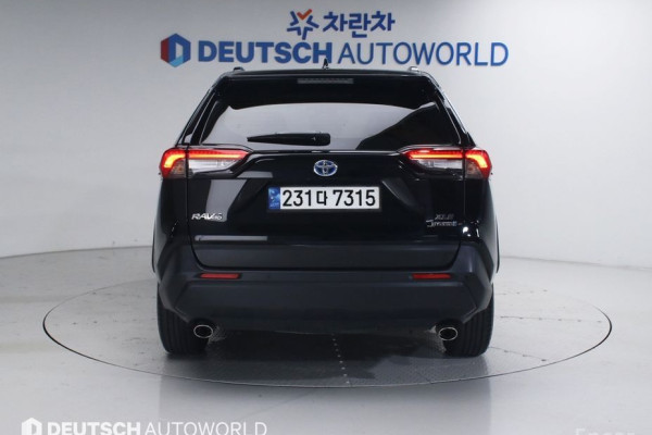 2022 Toyota RAV4 с пробегом 57 315 км