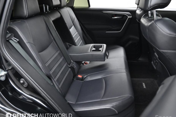 2022 Toyota RAV4 с пробегом 57 315 км