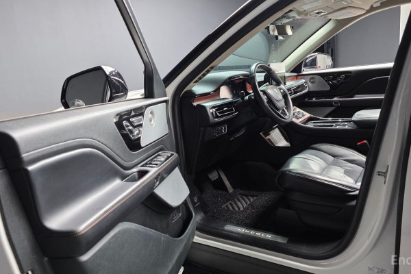 2021 Lincoln Aviator с пробегом 50 772 км