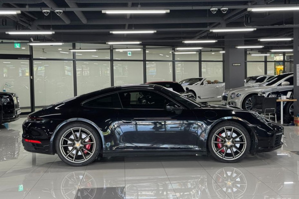 2020 Porsche 911 с пробегом 51 000 км