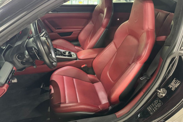 2020 Porsche 911 с пробегом 51 000 км