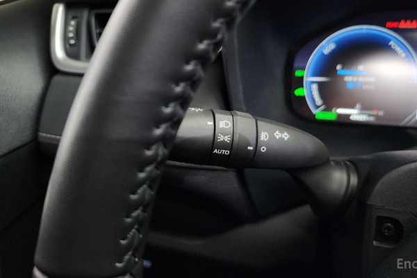 2024 Toyota RAV4 с пробегом 49 601 км