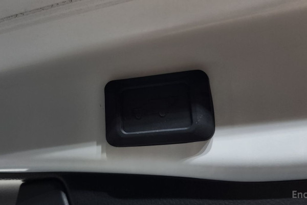 2024 Toyota RAV4 с пробегом 49 601 км