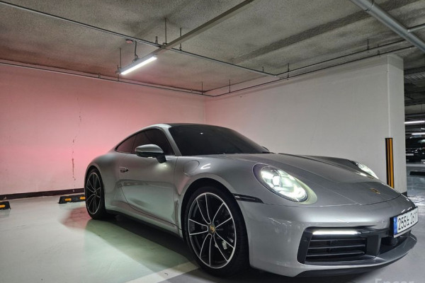 2021 Porsche 911 с пробегом 37 000 км