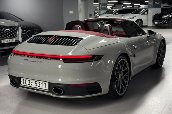2020 Porsche 911 с пробегом 32 781 км