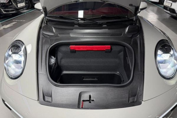 2020 Porsche 911 с пробегом 32 781 км