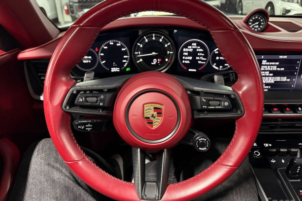 2020 Porsche 911 с пробегом 32 781 км