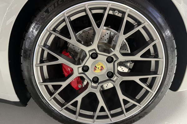 2020 Porsche 911 с пробегом 32 781 км