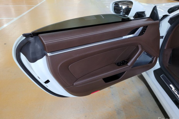 2020 Porsche 911 с пробегом 38 900 км