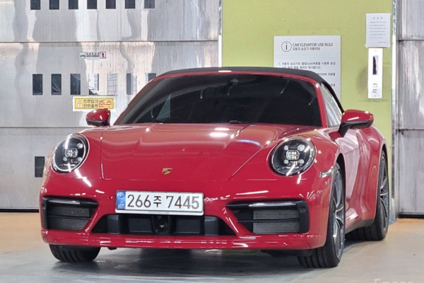 2020 Porsche 911 с пробегом 22 000 км