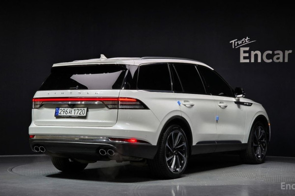 2023 Lincoln Aviator с пробегом 25 540 км