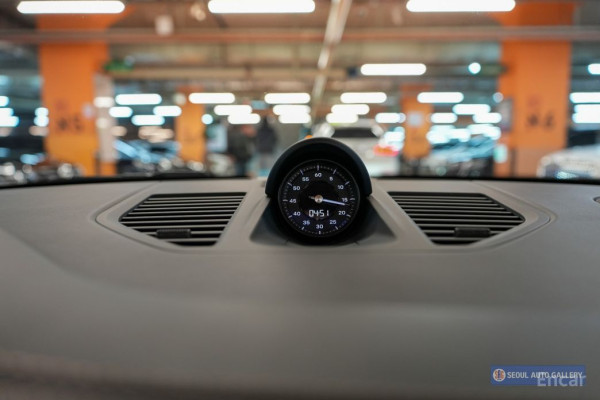 2021 Porsche 911 с пробегом 19 400 км