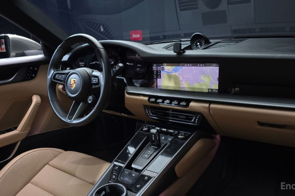 2021 Porsche 911 с пробегом 14 017 км