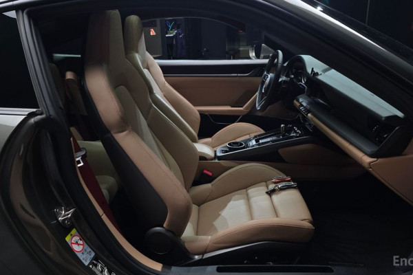 2021 Porsche 911 с пробегом 14 017 км