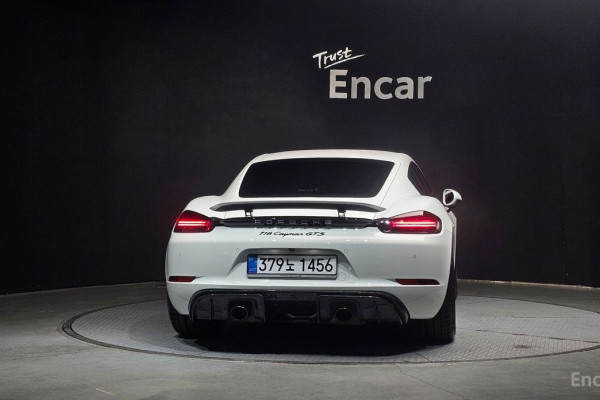 2021 Porsche Cayman с пробегом 40 491 км