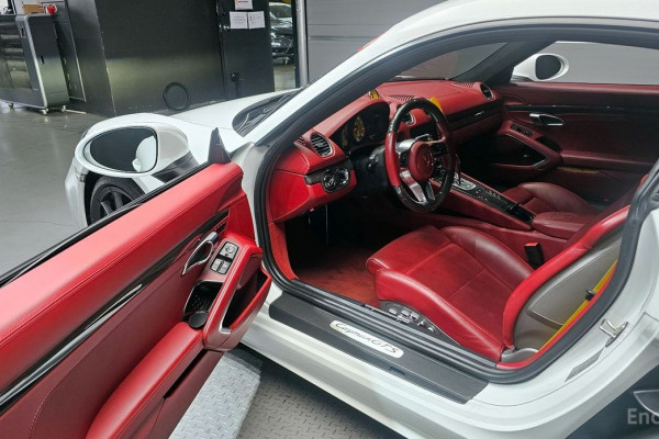 2021 Porsche Cayman с пробегом 40 491 км