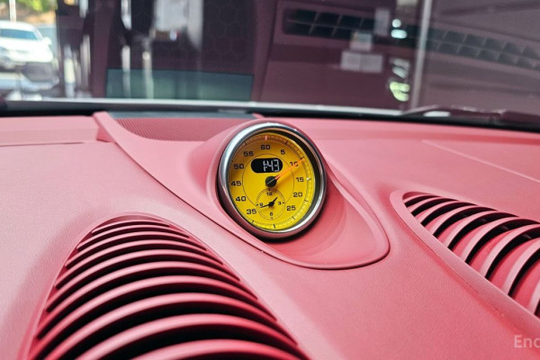 2021 Porsche Cayman с пробегом 40 491 км