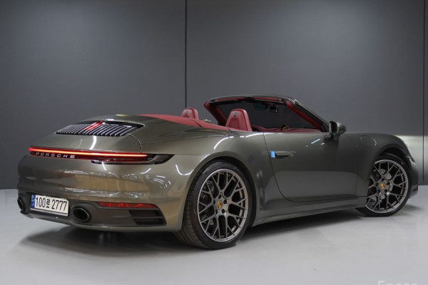 2021 Porsche 911 с пробегом 23 700 км
