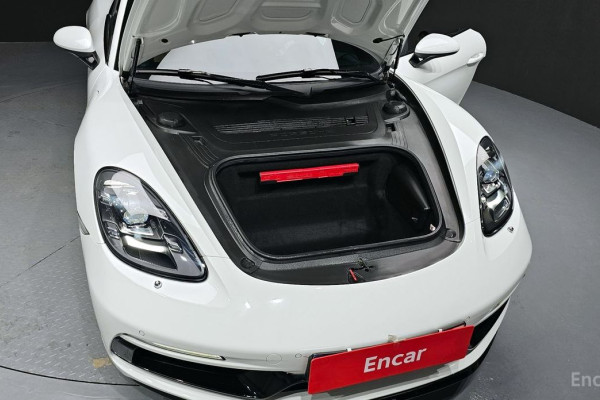 2020 Porsche Cayman с пробегом 26 857 км