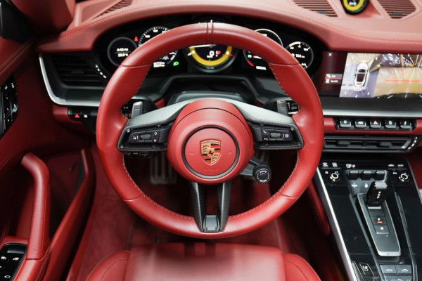 2021 Porsche 911 с пробегом 23 700 км