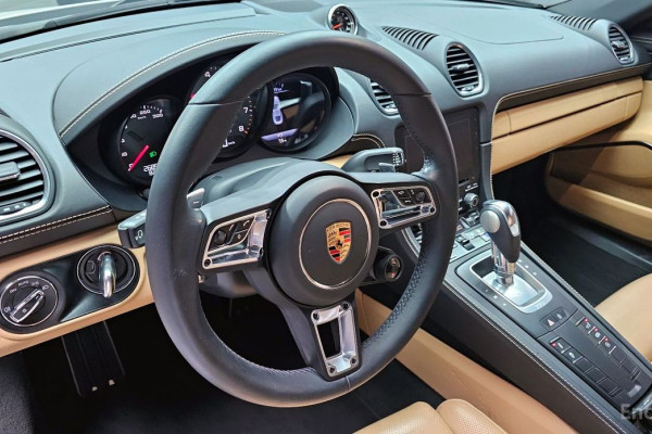 2020 Porsche Cayman с пробегом 26 857 км